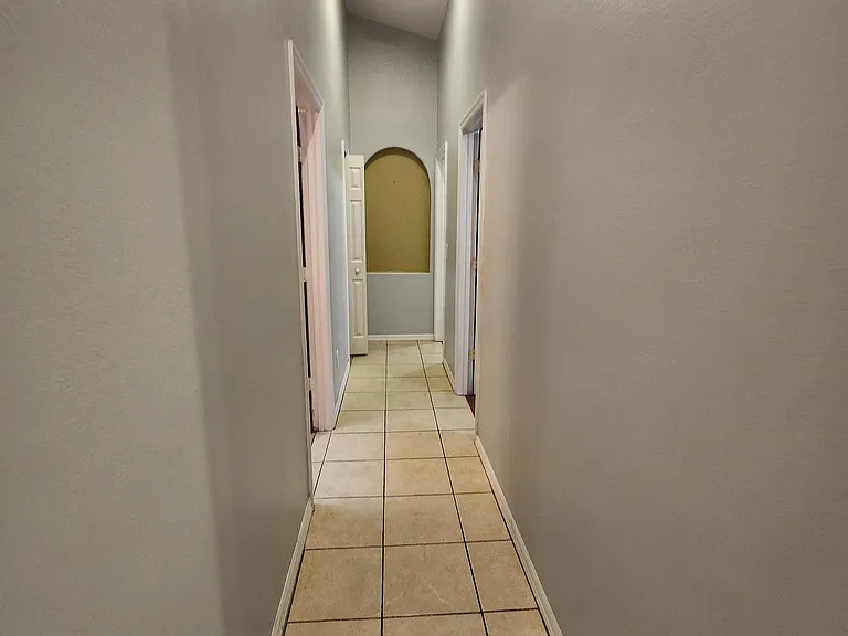 11005 Crystal Glen Blvd — Photo 15