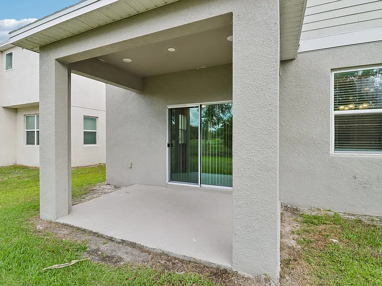 Simmons Trace — Photo 101