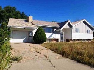 708 Lori Ln, Las Vegas, NM 87701