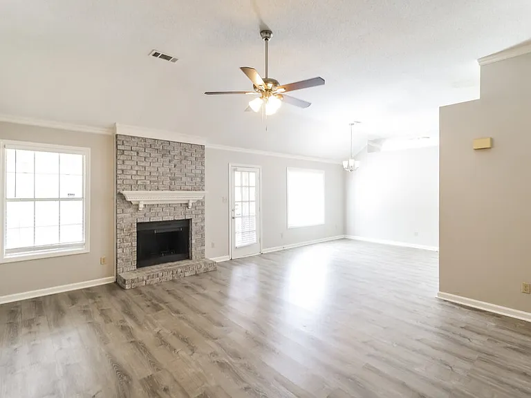 6665 Millgrove Park Dr — Photo 5