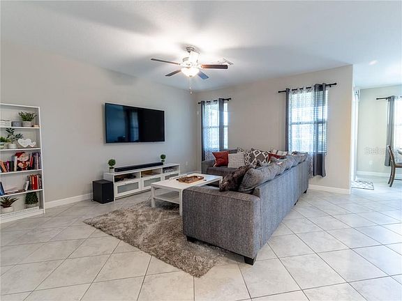 4th image of 9830 Ivory Dr