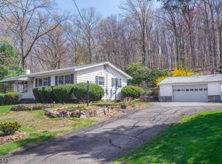 101 Mine Hill Rd, Oxford, NJ 07863