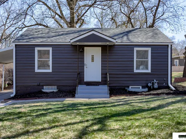 4201 High St, Lincoln, NE 68506