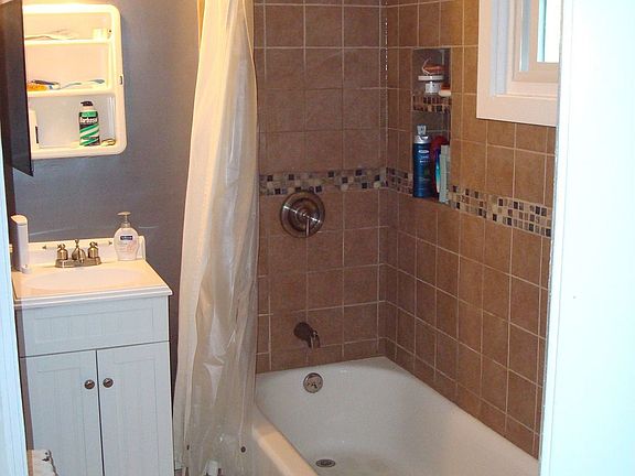 Bathroom1