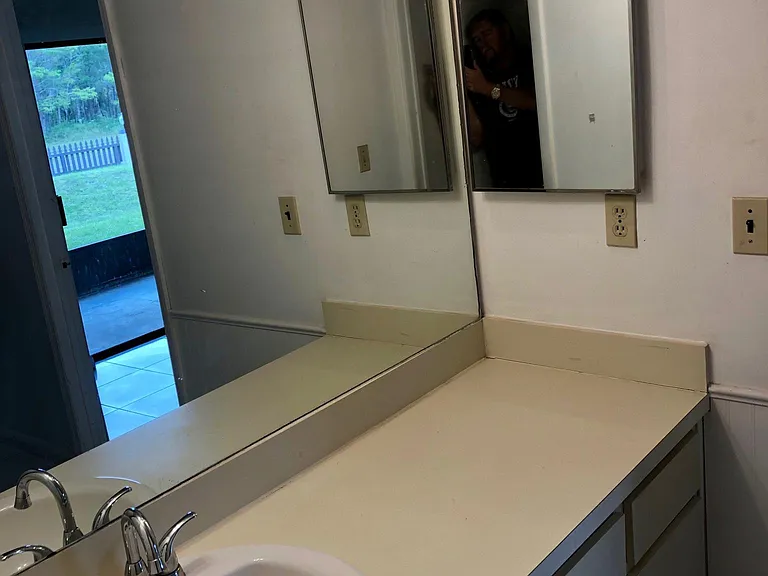 BATHROOM #1.