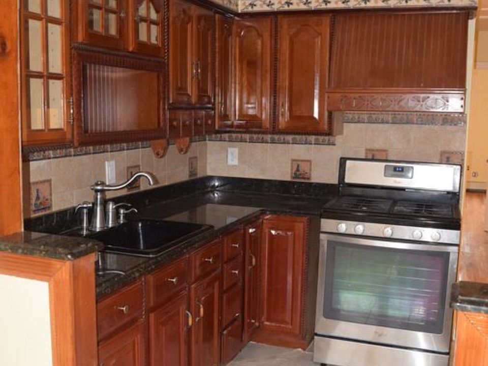 2nd image of 9917 Avenue L #2