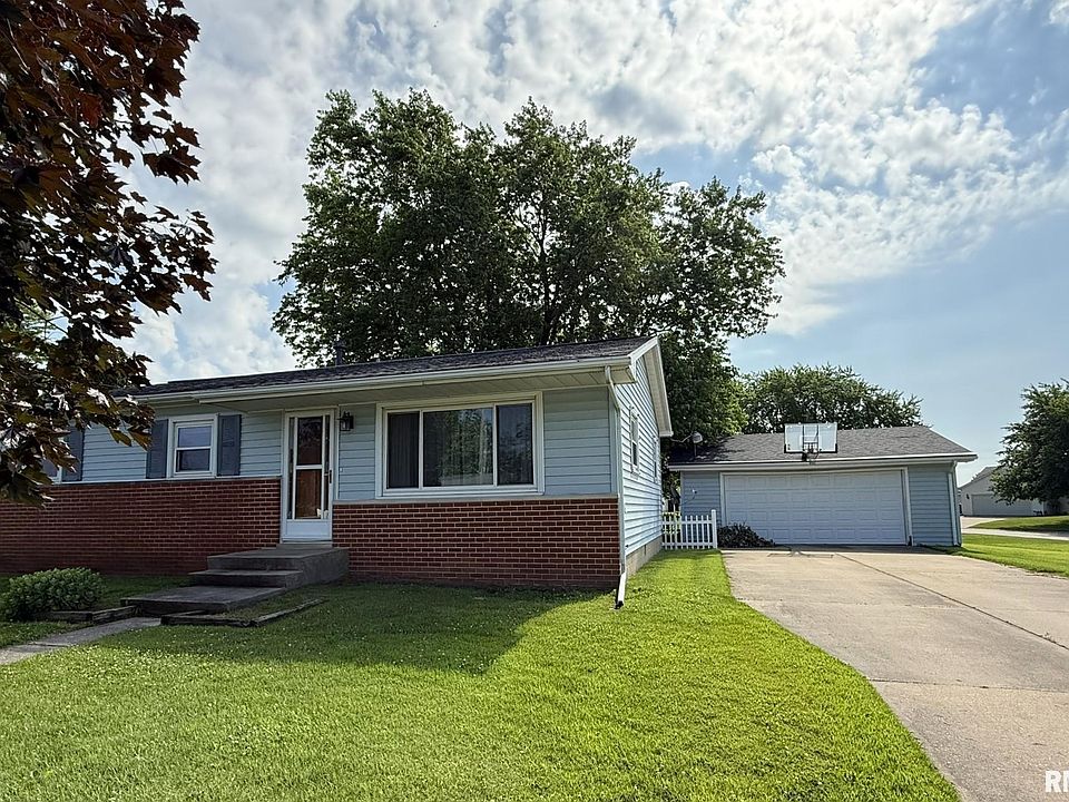 1st image of 1541 Oriole Dr