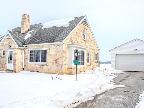 4th image of 241 Wagner Rd