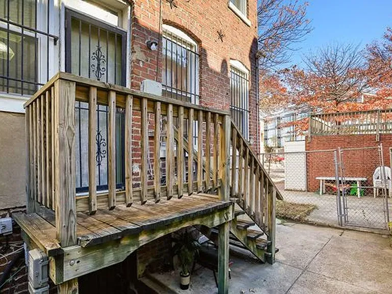 1313 Florida Ave NE — Photo 35