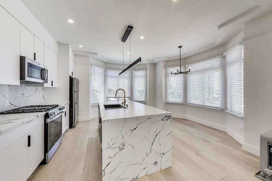 1st image of 2960 Polk St APT 7