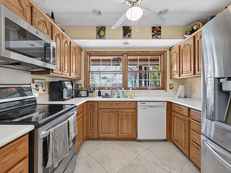 1362 SW Knollwood Dr — Photo 7