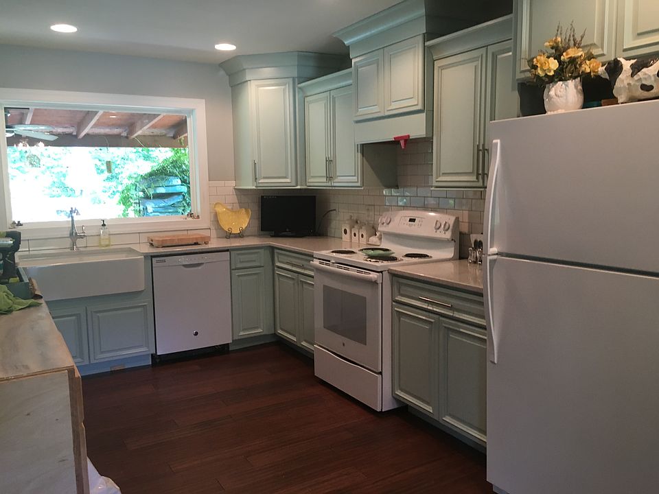 2nd image of 3106 Chelsea Dr