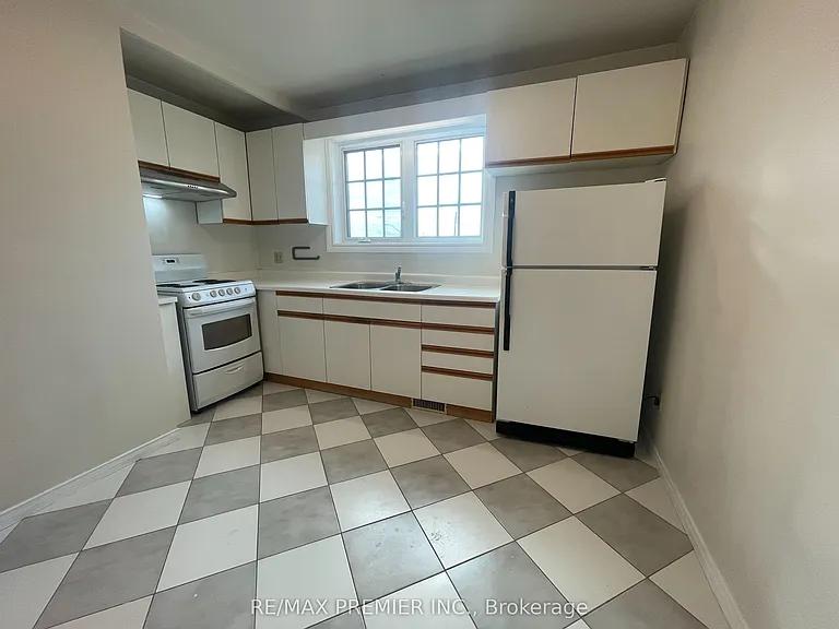 2360 Keele St #3 — Photo 7