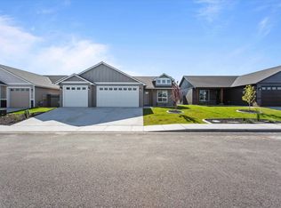6702 Springer Ln, Pasco, WA 99301