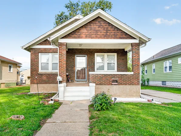 823 Pershing Blvd, Clinton, IA 52732