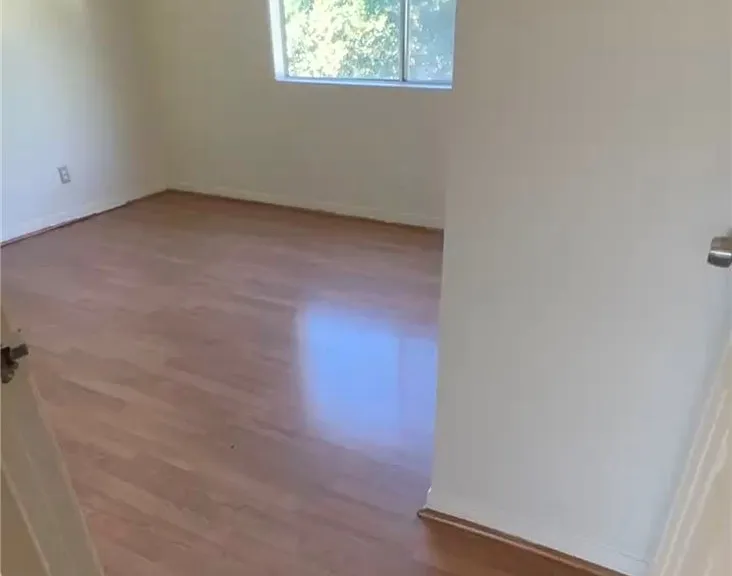 1143 Wilcox Pl N — Photo 10