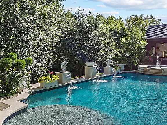 4th image of 505 Park Lake Dr