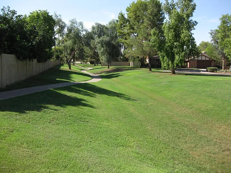 8125 E Lippizan Trl — Photo 40