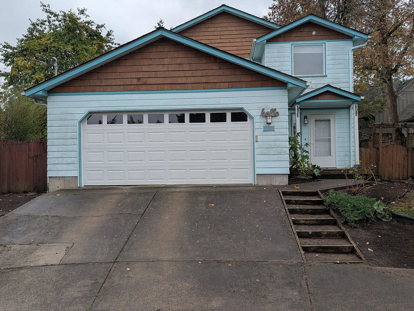 Great 3-Bedroom, 2.5-Bath Home In The Friendly Street Area! — Photo 2