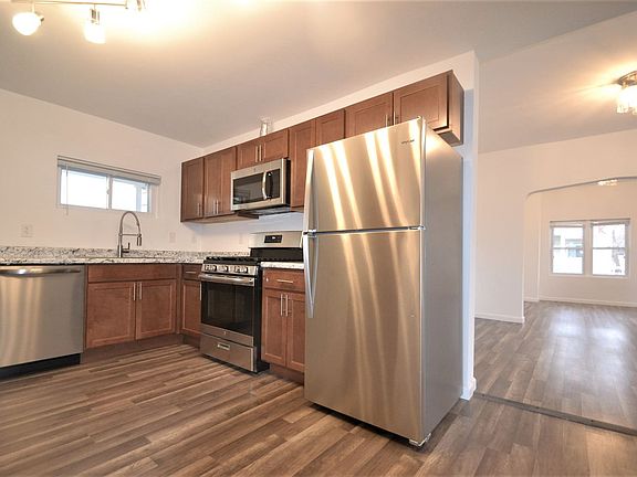 2nd image of 610 Union St APT 1