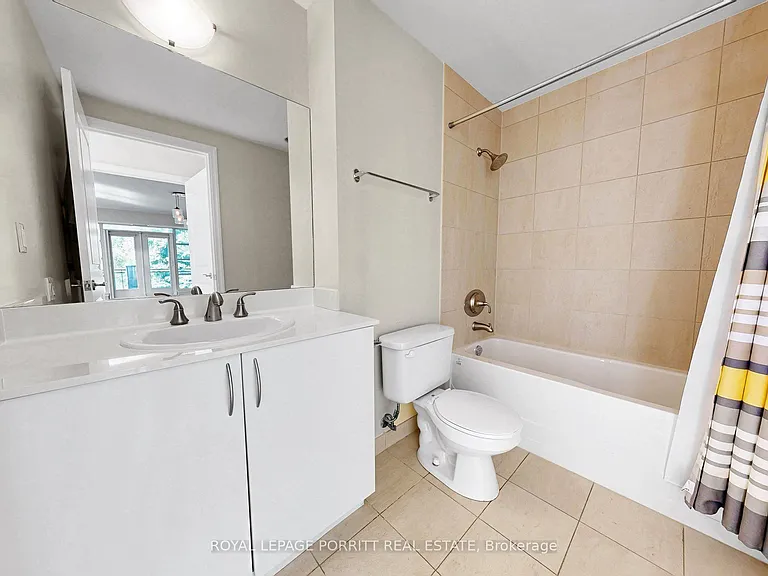 9 Burnhamthorpe Cres #309 — Photo 34