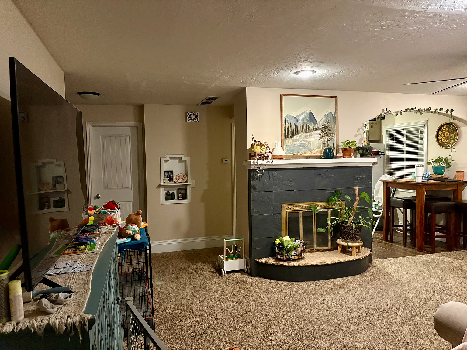 3 bed, 1285 sqft, $1,950 — Photo 4