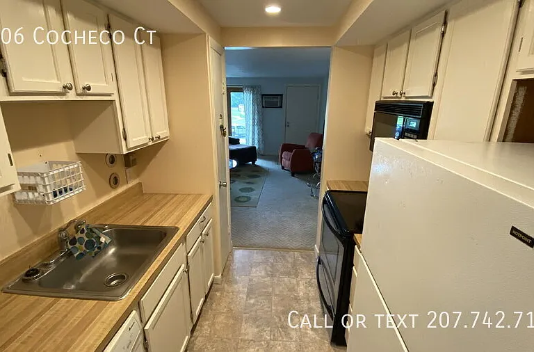 1006 Cocheco Ct — Photo 10