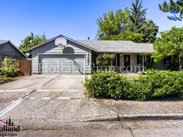 17267 SW Barcelona Way, Aloha, OR 97007