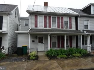 20 W 3rd St, Waynesboro, PA 17268