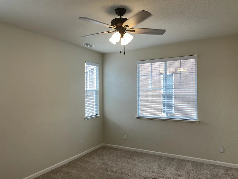 3925 Lookout Dr — Photo 26