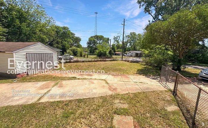 200 Woodward Dr — Photo 34