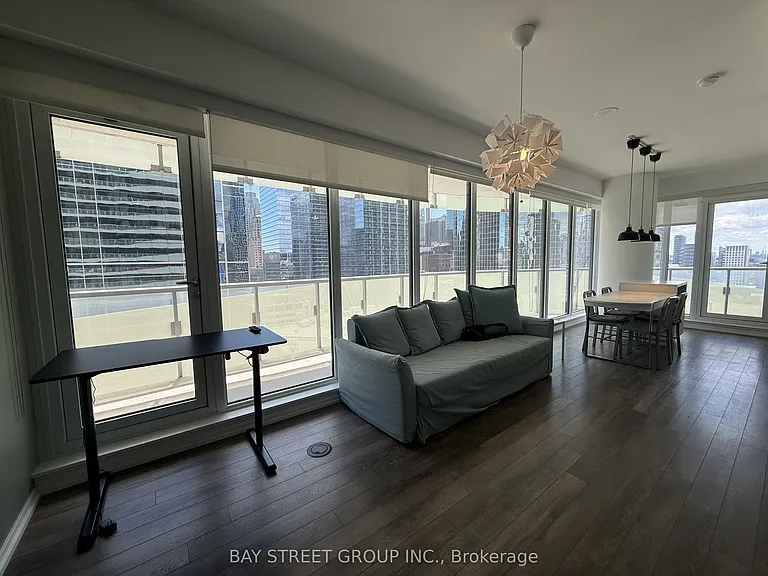 197 Yonge St #1709 — Photo 9