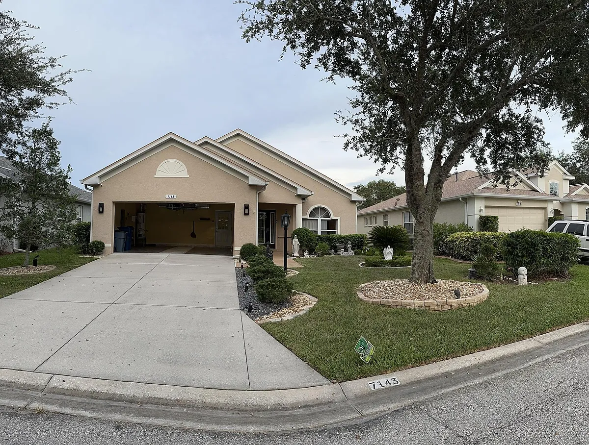 Building Photo - 7143 Bluebell Ct