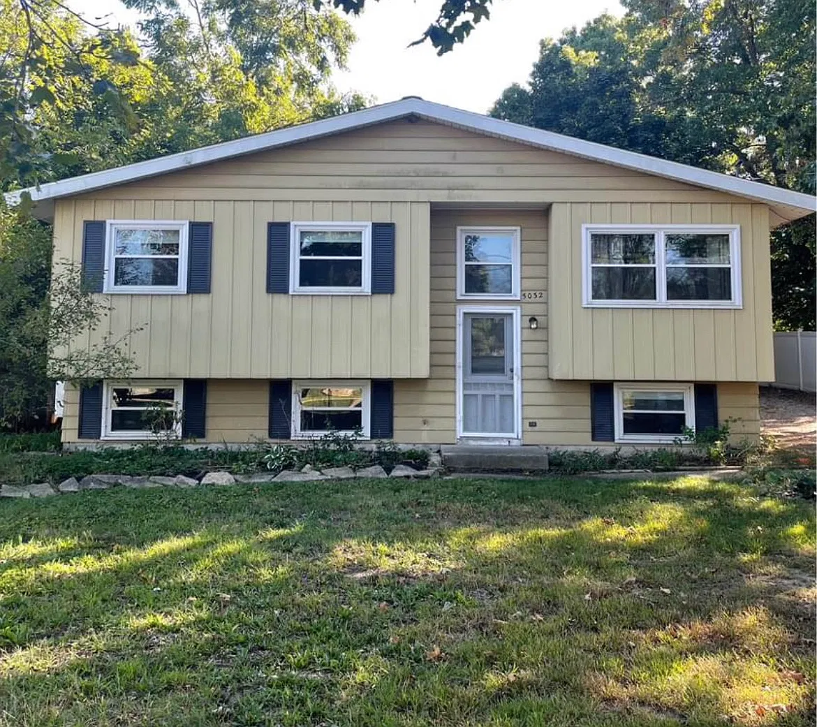 5032 Ten Mile Rd NE — Photo 3