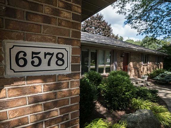 2nd image of 6578 Lanterne Dr