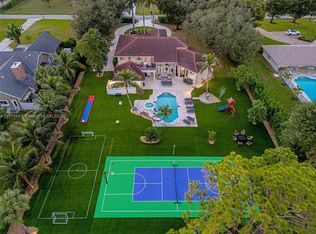 6114 NW 74th Ter, Pompano Beach, FL 33067