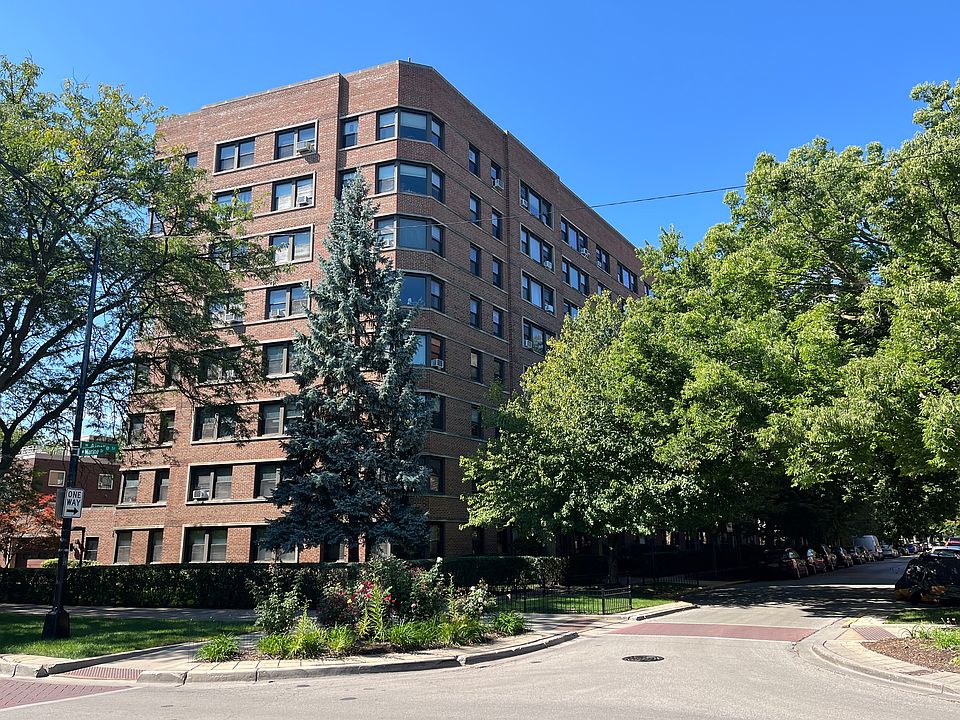 1st image of 4880 N Marine Dr APT 707
