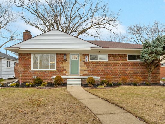 24280 Moritz St, Oak Park, MI 48237
