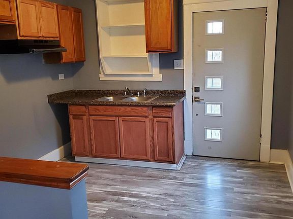 2nd image of 308 S 43rd St