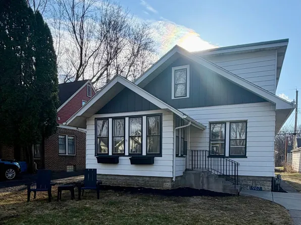 967 Cherokee Ave, West Saint Paul, MN 55118