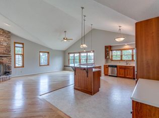 531 Esk Ln, Eagan, MN 55123