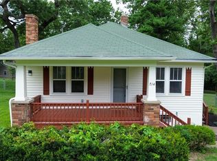 714 E Gudgell Ave, Independence, MO 64055