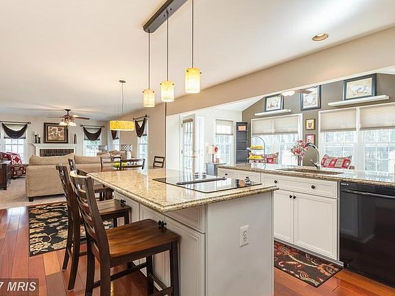 4th image of 54 Summerwood Dr