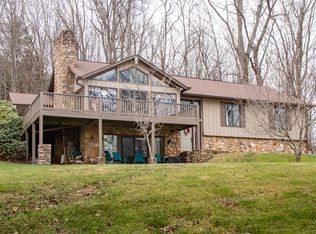 598 S Meadowlark Ln, Marion, VA 24354