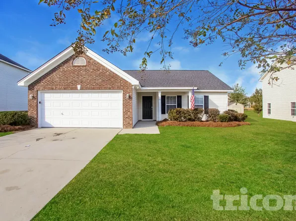 455 Hunters Crossing Dr, Hopkins, SC 29061