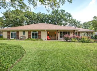 4012 Shady Valley Ct, Arlington, TX 76013