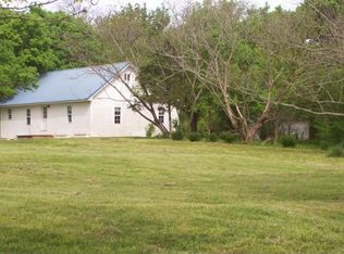 7189 New Hope Rd, Cadiz, KY 42211