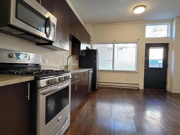 383 2nd Street image 4 of 6