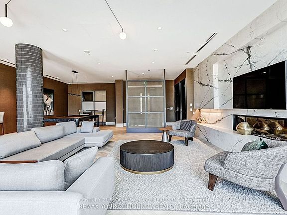 5th image of 2545 Simcoe St N #306