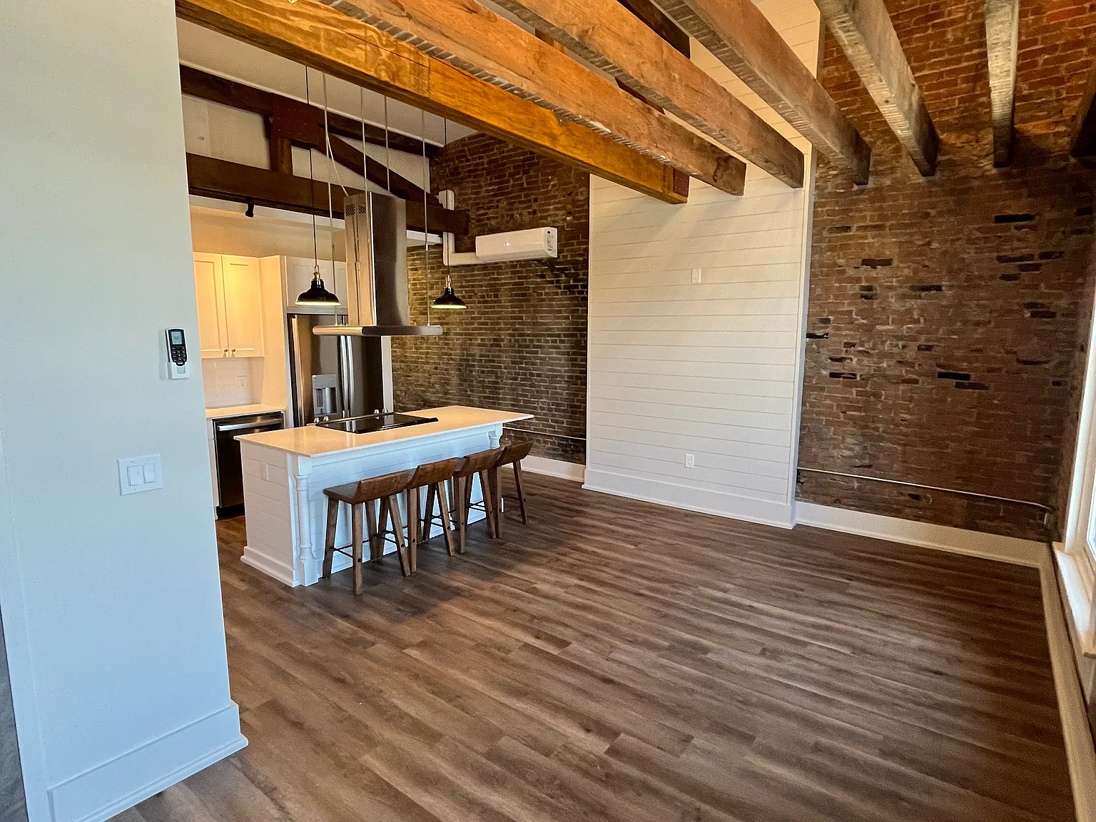 1 bed, 700 sqft, $1,675 — Photo 2